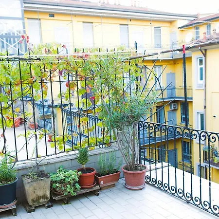 Retro Apartment Milan